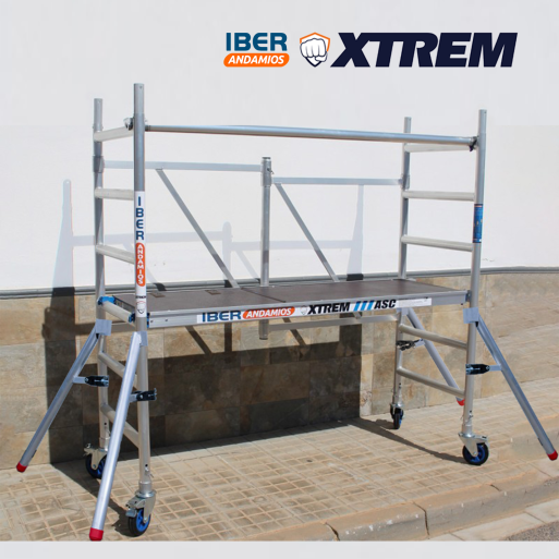 pequeno andaime de alumínio