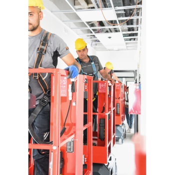 Plataforma Elevatória Autopropulsionada Bravi Leonardo HD | Altura 4.9m e Carga 180kg