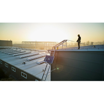 Elevador de Escalera Eléctrico para Paneles Solares y Materiales – 12 Metros y 250 Kg