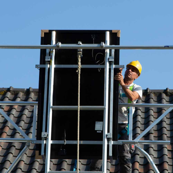 Elevador de painéis solares para andaimes de 8,2 metros de altura de trabalho