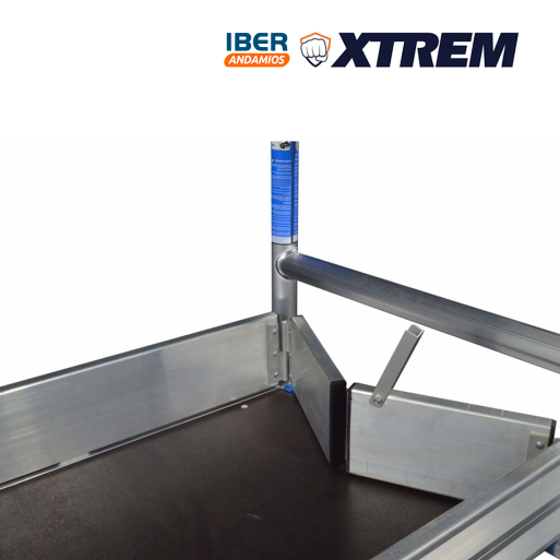 Rodapé articulado em alumínio 75x190 para torres móveis | LINHA XTREM