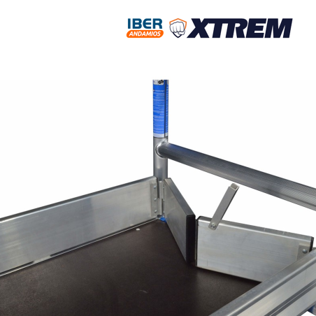 Rodapé articulado em alumínio 75x190 para torres móveis | LINHA XTREM